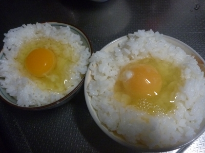 右が冷凍・解凍した方です。卵を冷凍なんて目から鱗でした！卵の食感がもちっとしてよかったです！