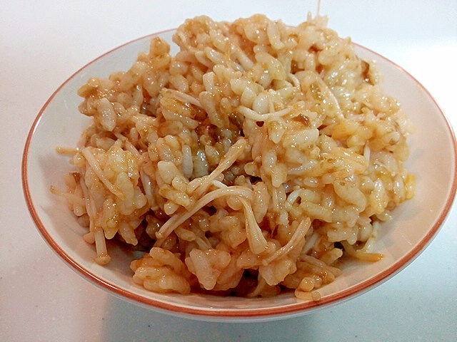 卵黄とえのき茸と海苔佃煮の混ぜご飯