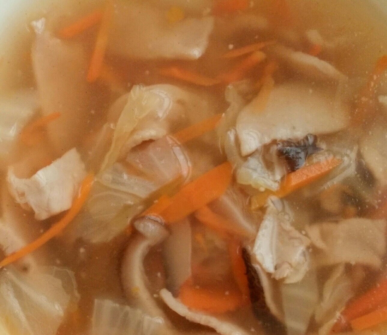 野菜とベーコンのとろーり中華スープ