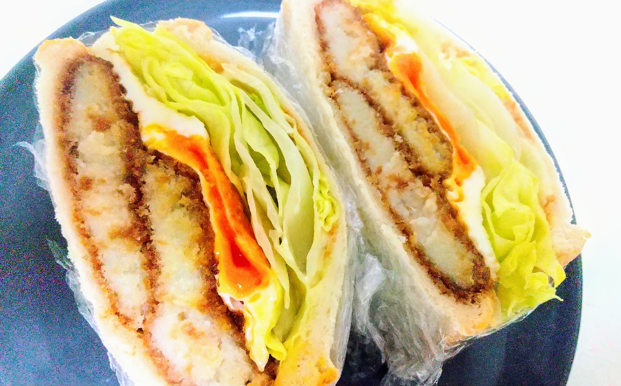 コロッケ目玉焼きレタスサンド
