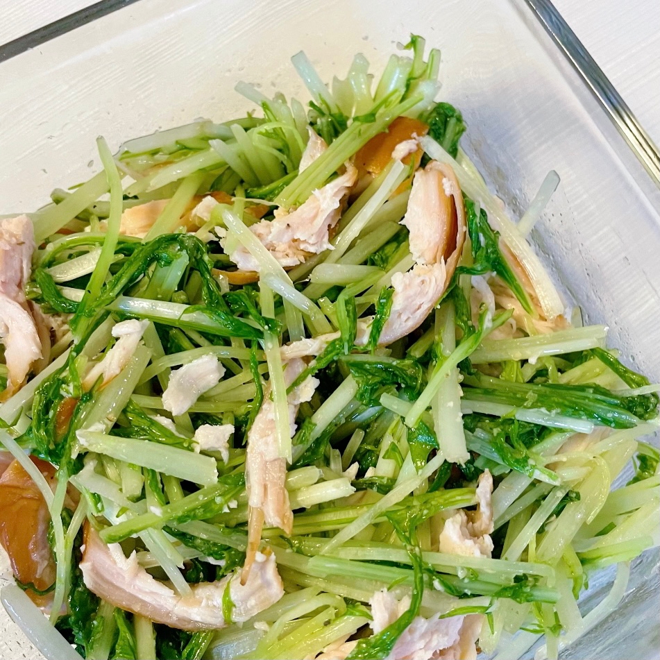 作り置き♩水菜とスモークチキンのサラダ