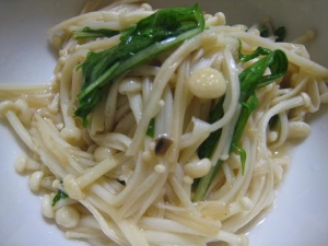 ドレッシングで炒める！？えのき茸