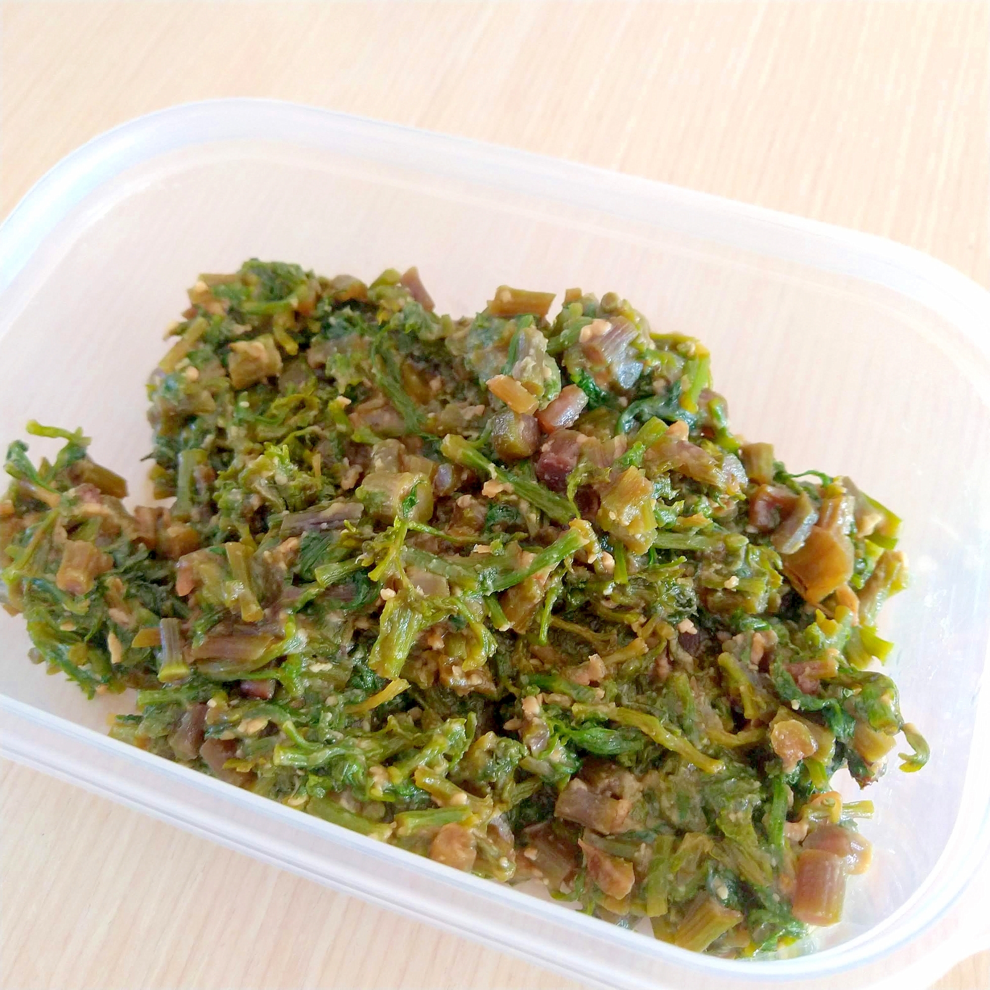 せりの味噌炒め