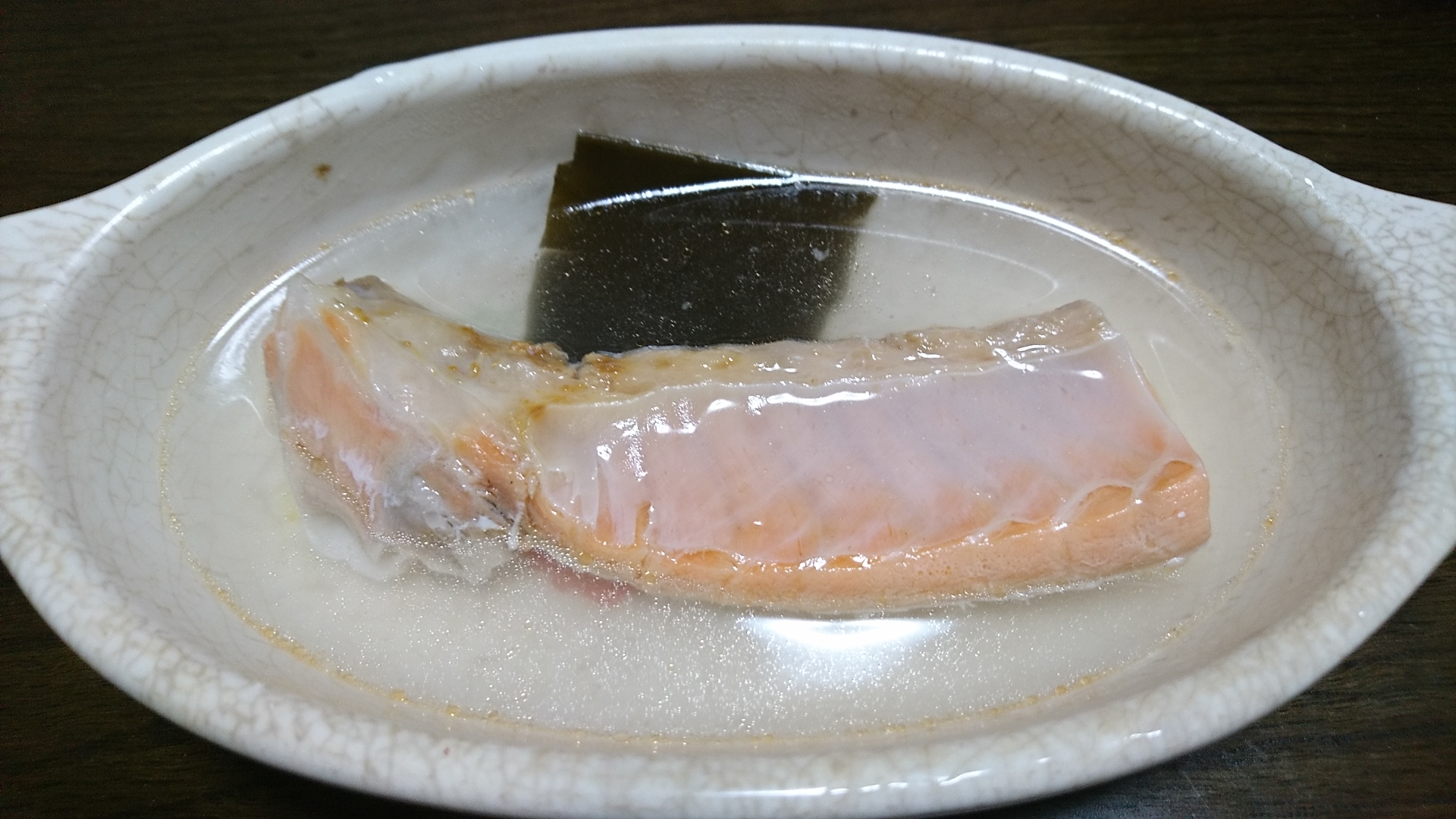 鮭ハラスの湯煮