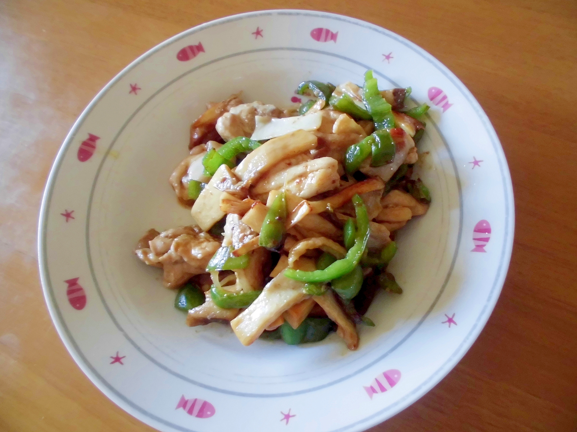 鶏もも肉とピーマン・エリンギのカレー醤油炒め