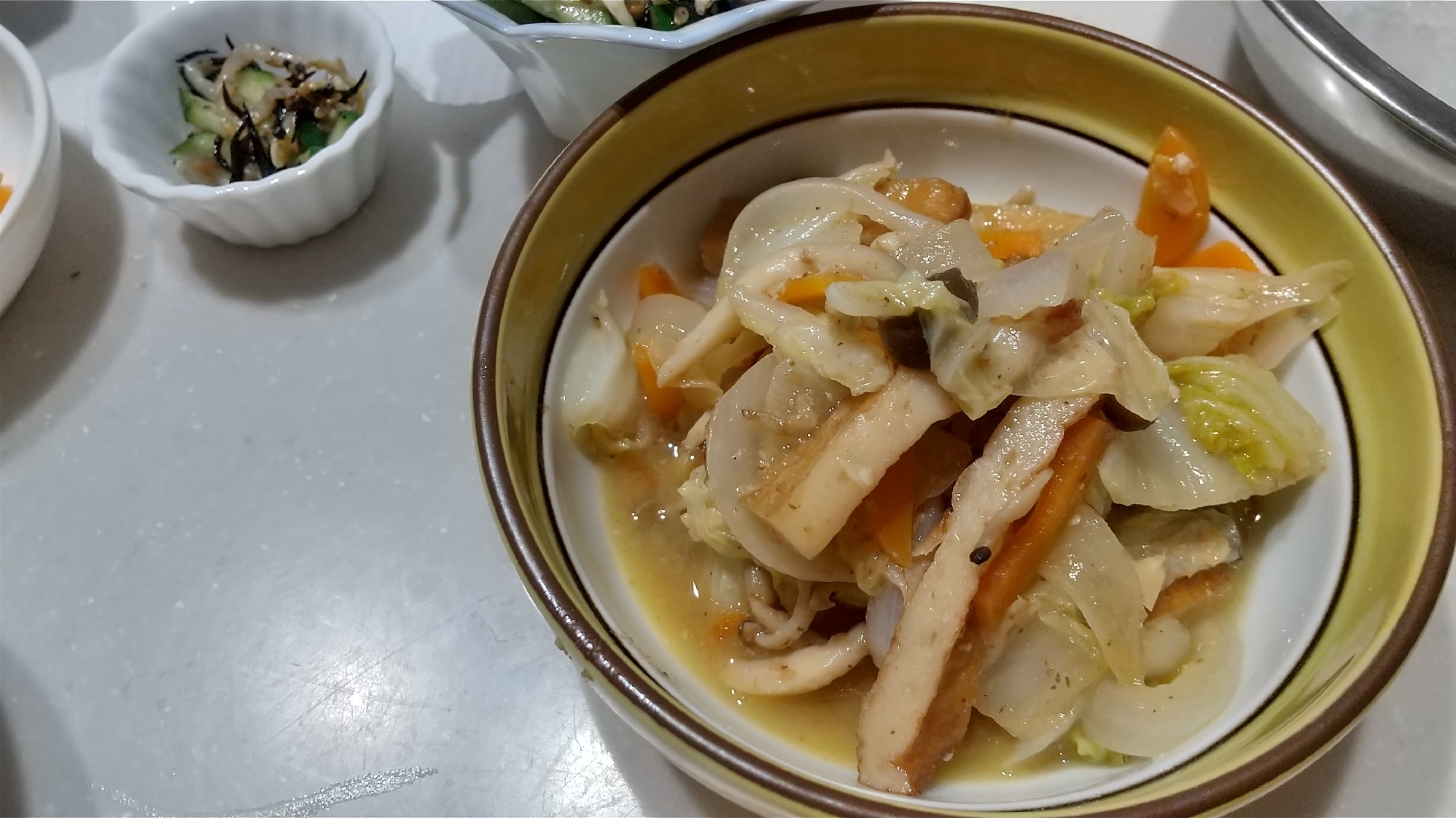 簡単に副菜❗️野菜と丸てんのマヨ炒め茅乃舎出汁煮