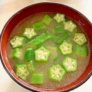 オクラの味噌汁