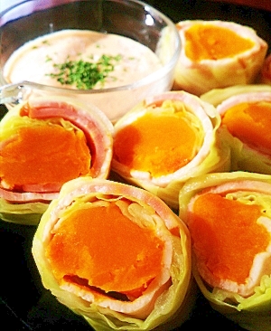 カボチャとベーコンの煮込まないロールキャベツ