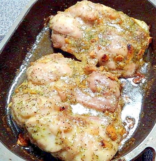 フライドガーリック×ハーブソルトの鶏１枚焼きグリル