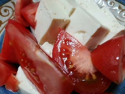 塩麹ドレッシングで♪トマトと豆腐の夏サラダ