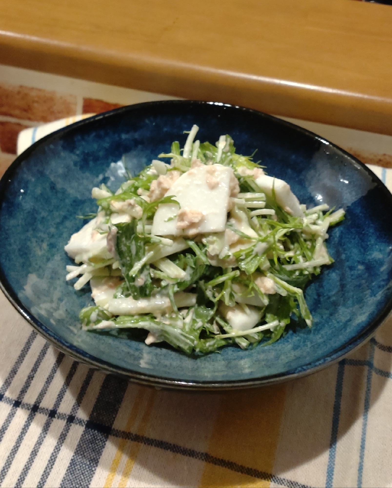 シャキシャキ甘い♡水菜とかぶのツナサラダ