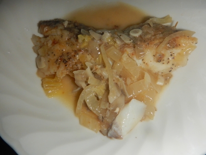 お好きな魚で♪白身魚のソテー　和風玉ねぎソース