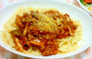 簡単トマトソースを使ったきのこ入ミートスパゲティー レシピ 作り方 By アプリ3797 楽天レシピ