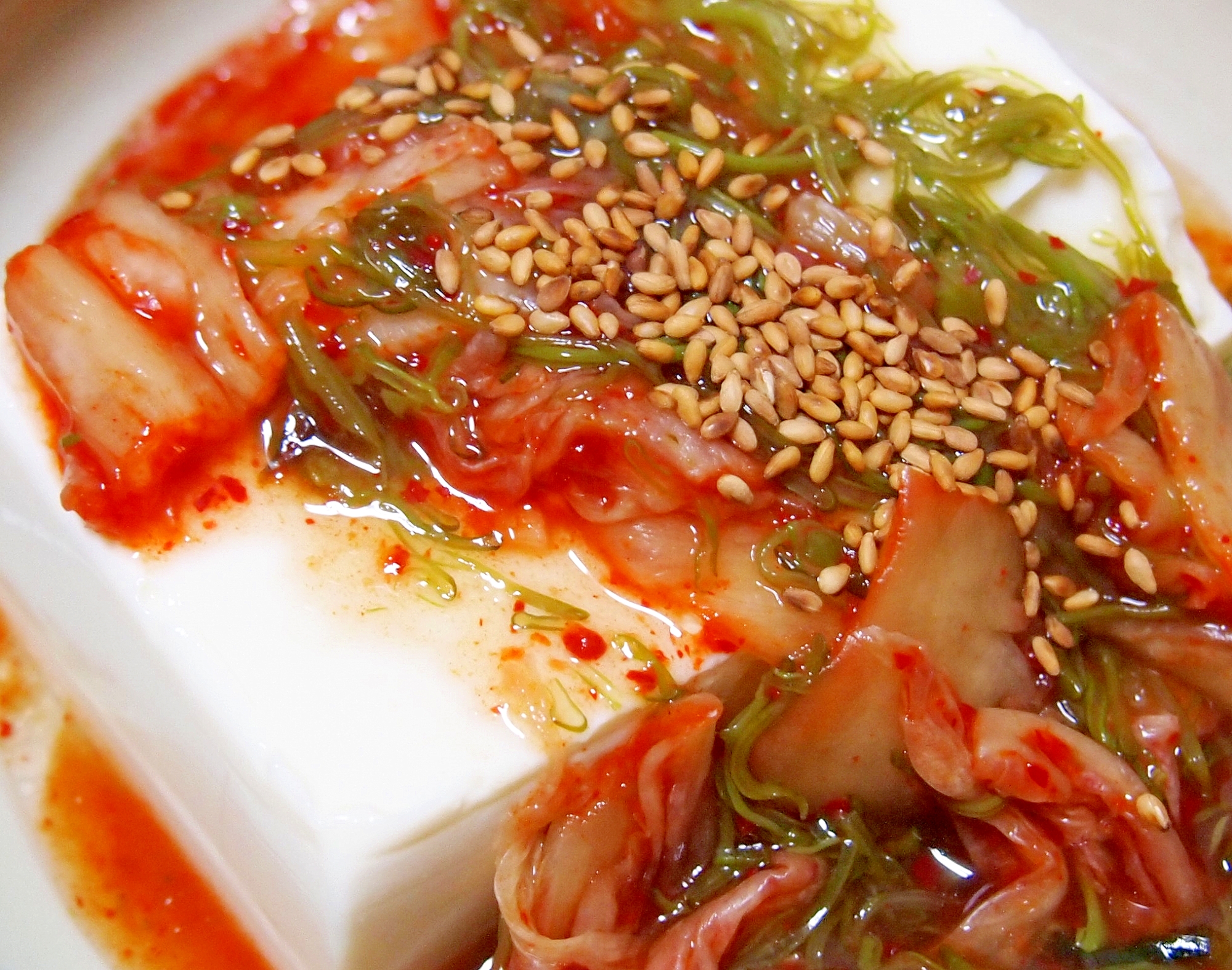 発酵食品で免疫力up めかぶキムチ冷奴 レシピ 作り方 By まるっとまる 楽天レシピ