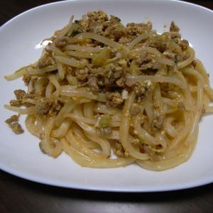 簡単おいしいキムチ焼きうどん！