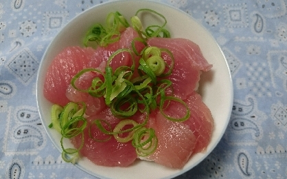 鮪の切り落としで簡単丼(^o^)