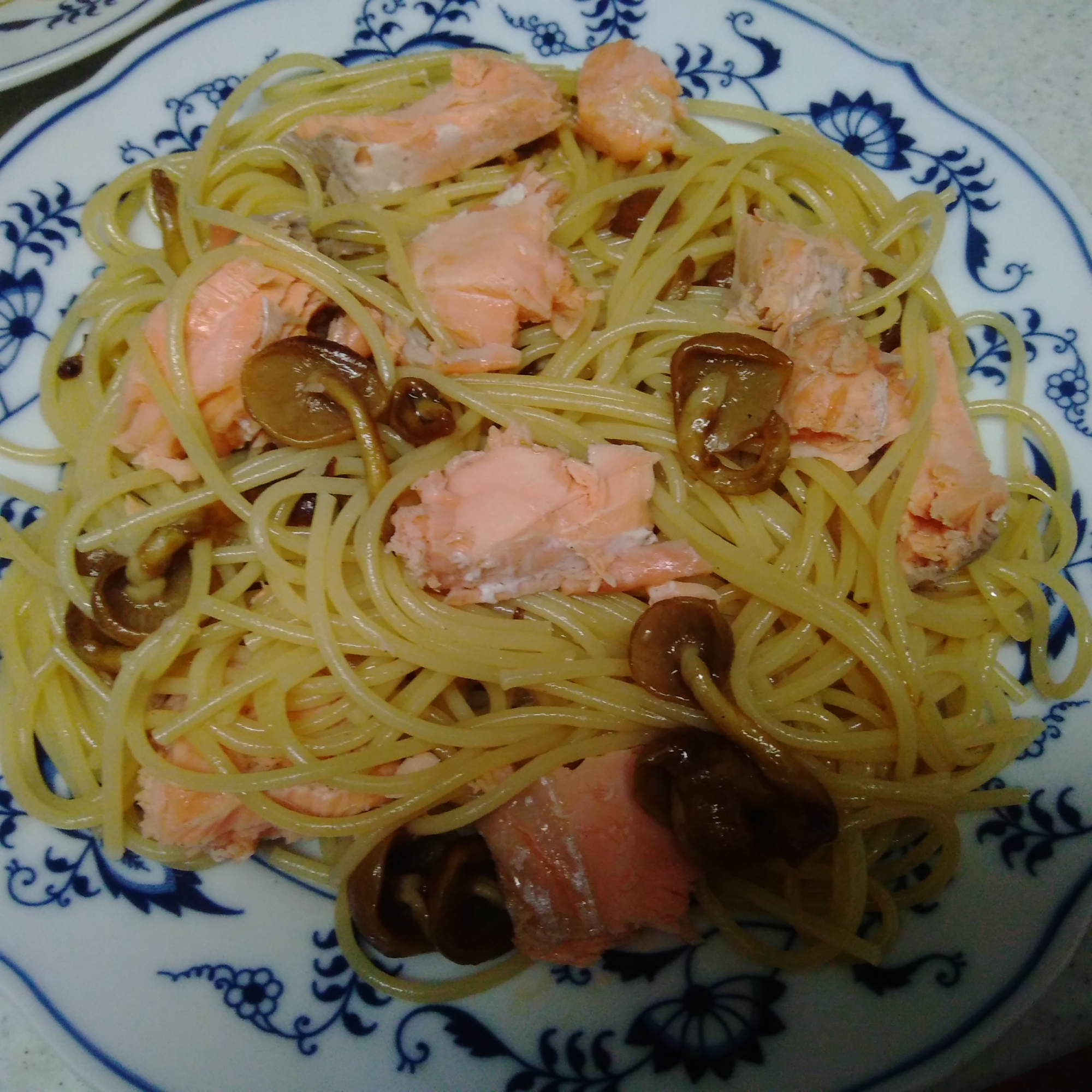 鮭と焼きなめこのパスタ