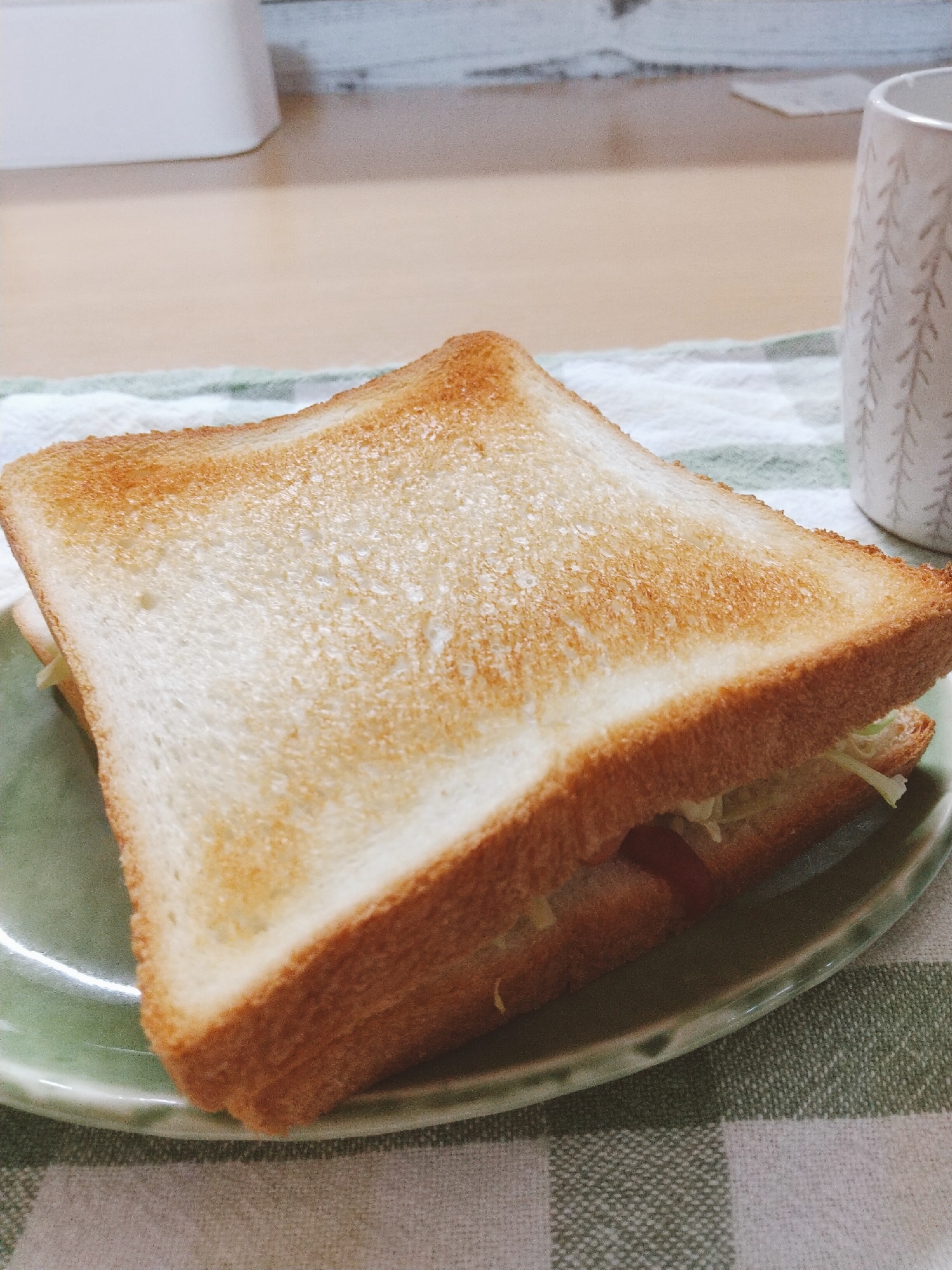 食パンで♪ホットドッグ風サンド