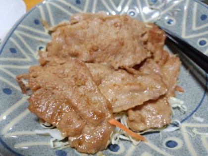 やっぱり、しょうが焼きはいつ食卓にのぼっても喜ばれますね～。