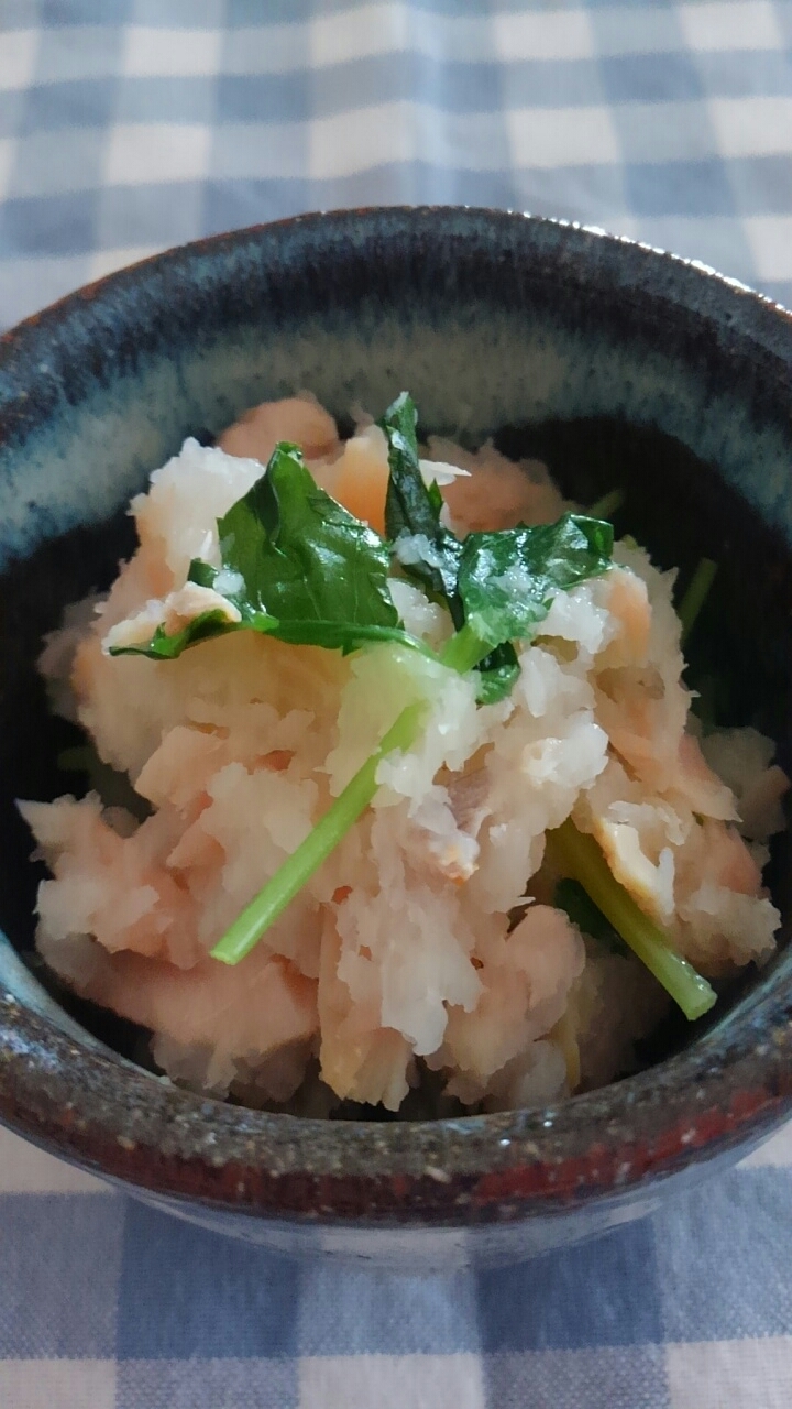 残った鮭で簡単おつまみ‼焼き鮭の大根おろし煮