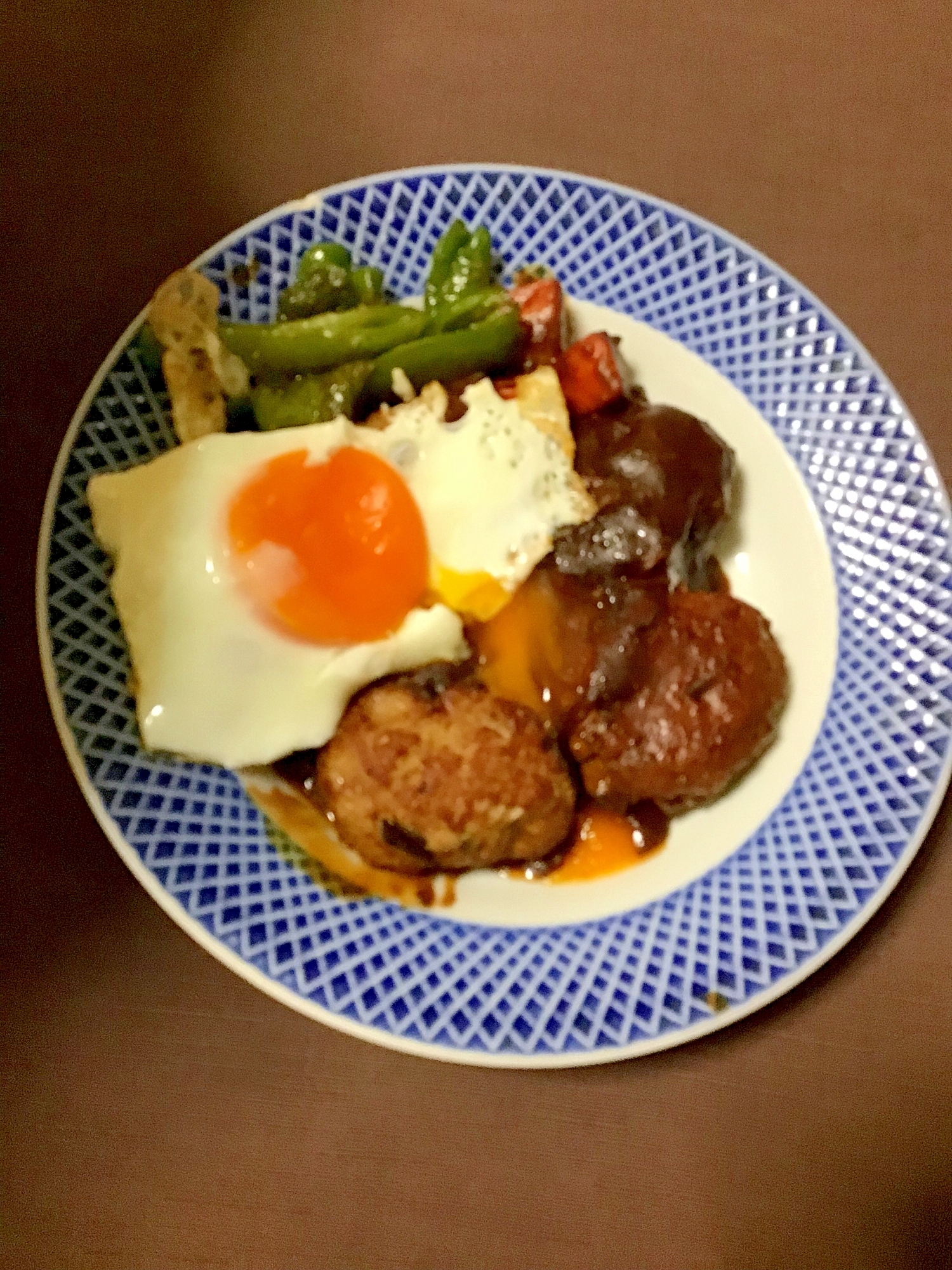 ナス入りミートボールのデミグラスソース煮。