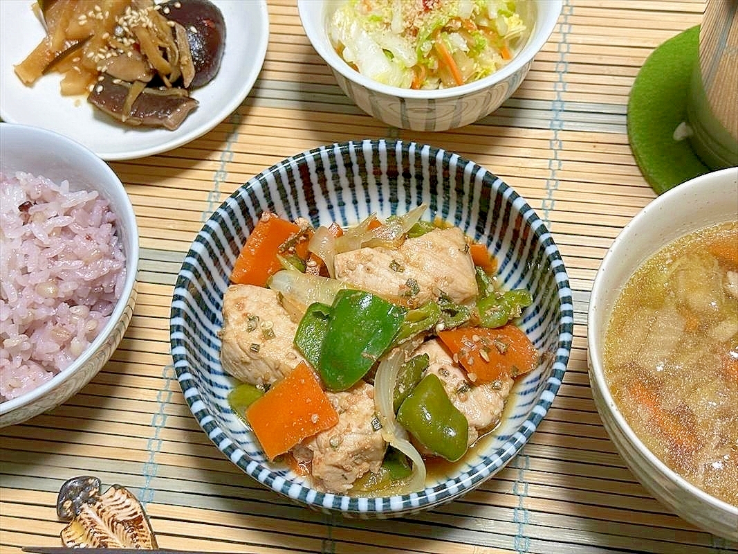 大きな角切りプルコギ肉だからお野菜たっぷりと炒め煮