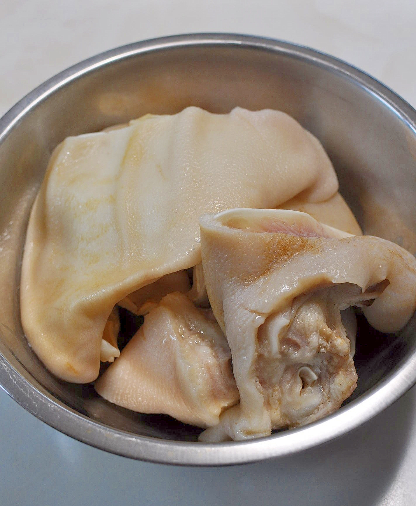 ミミガー 豚の耳 の下処理 茹で方 レシピ 作り方 By Taka5chan 楽天レシピ ミミガー 豚の耳 の下処理 茹で方 レシピ 作り方 By Taka5chan 楽天レシピ