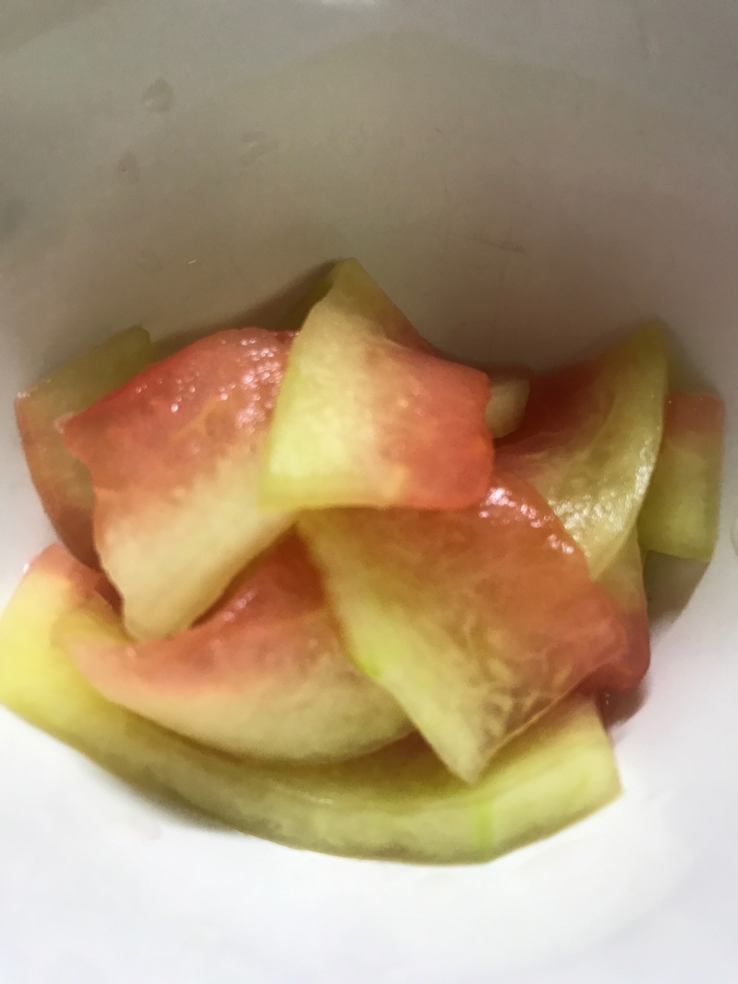 野菜を丸ごと）スイカの皮甘酢漬け