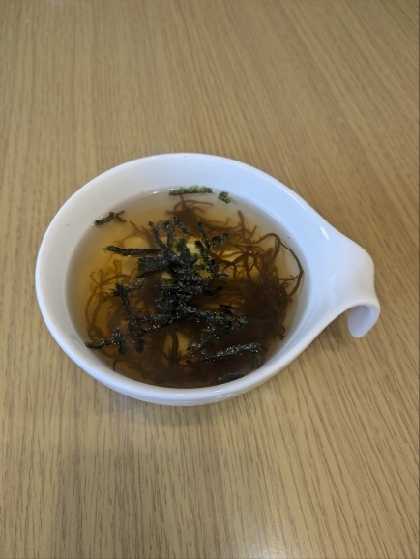 もずくと豆腐のスープ
