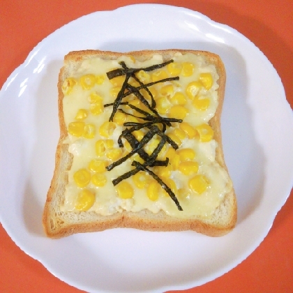 michi＊yuさん こんばんは♪焼いたら、チーズが味噌マヨ豆腐とよくなじんで、とても美味しいトーストでした！栄養もバッチリ☆素敵なレシピ感謝ですo(^o^)o