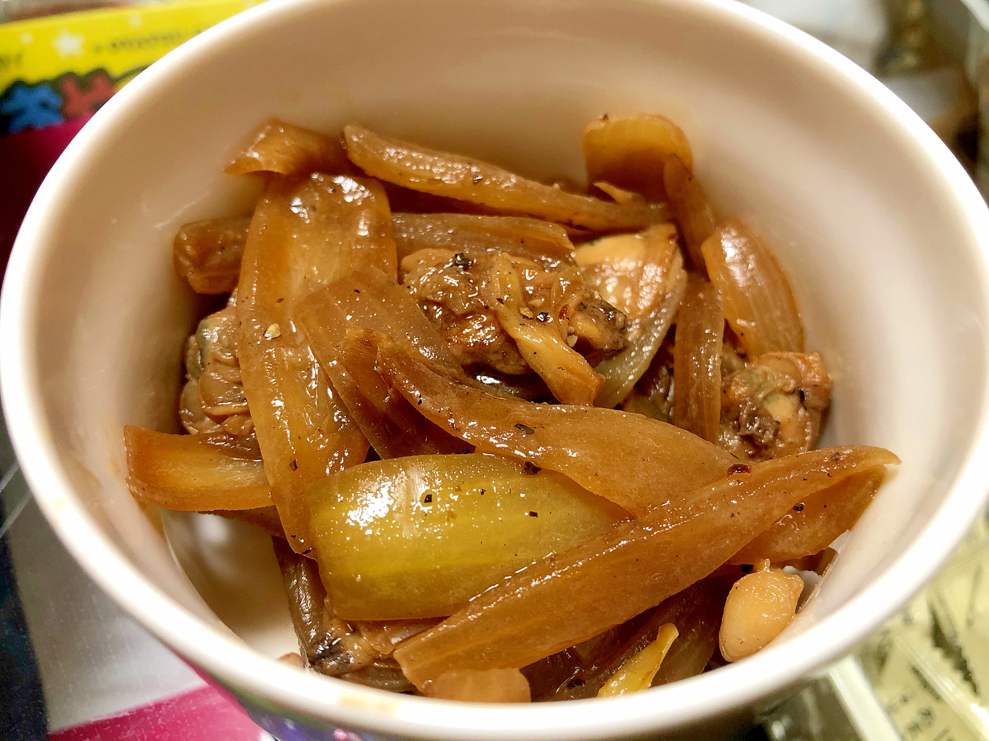 玉ねぎとあさりのバター炒め