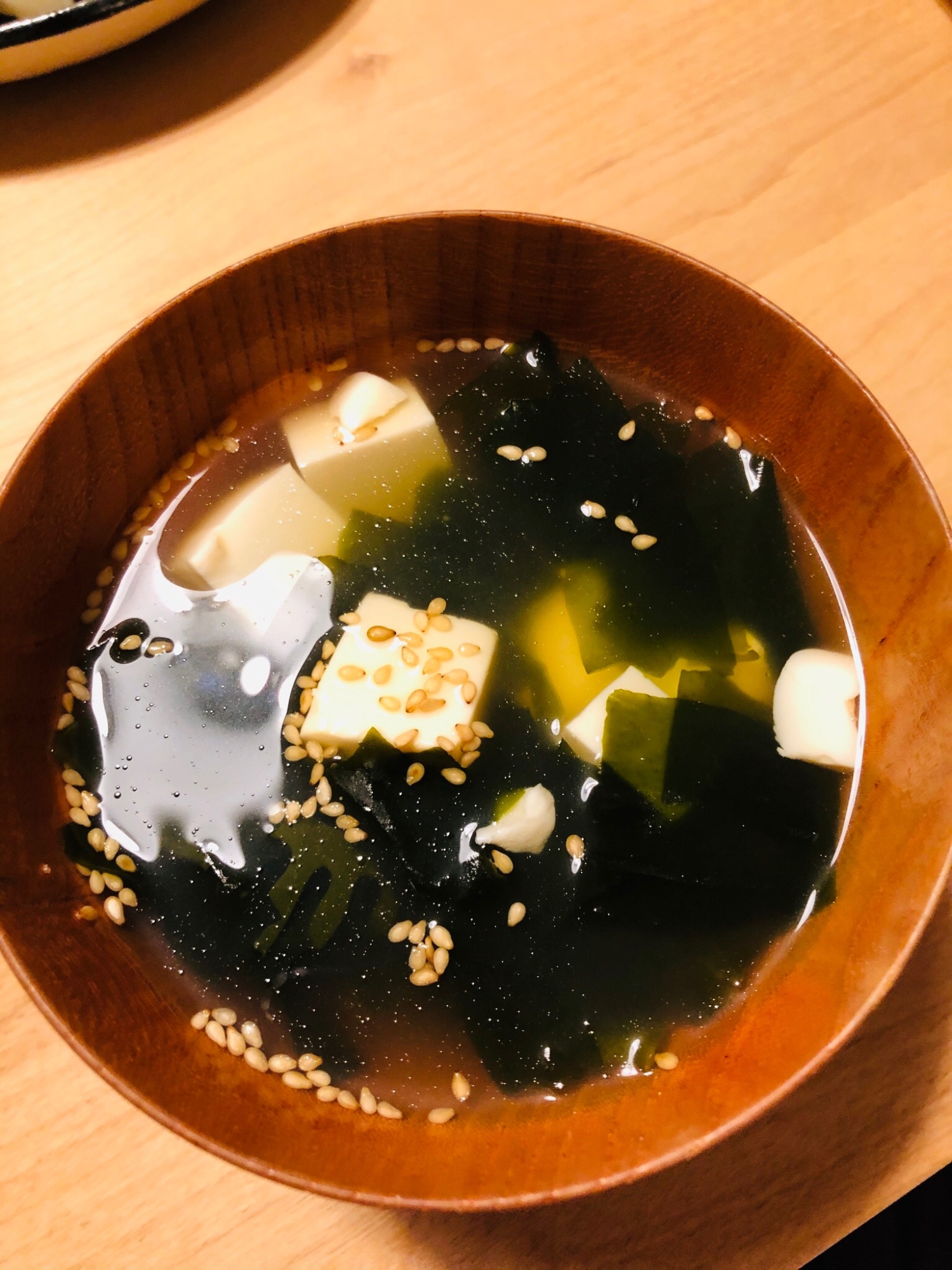 豆腐とワカメのスープ