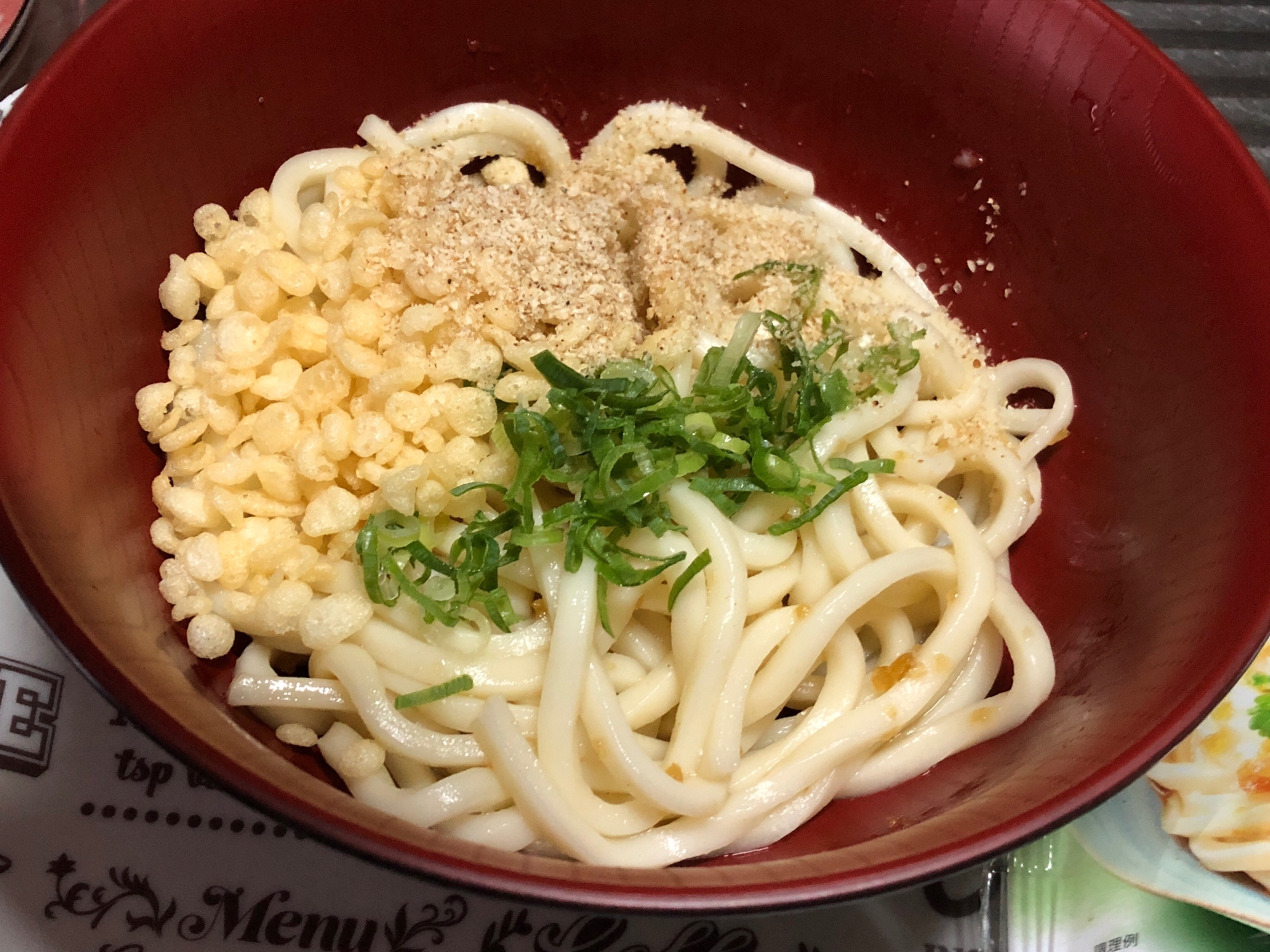 サッお手軽♬ぶっかけうどん(ねぎ.すりごま.天かす