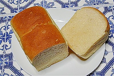 オリーブオイルの山食パン　スリムローフ型