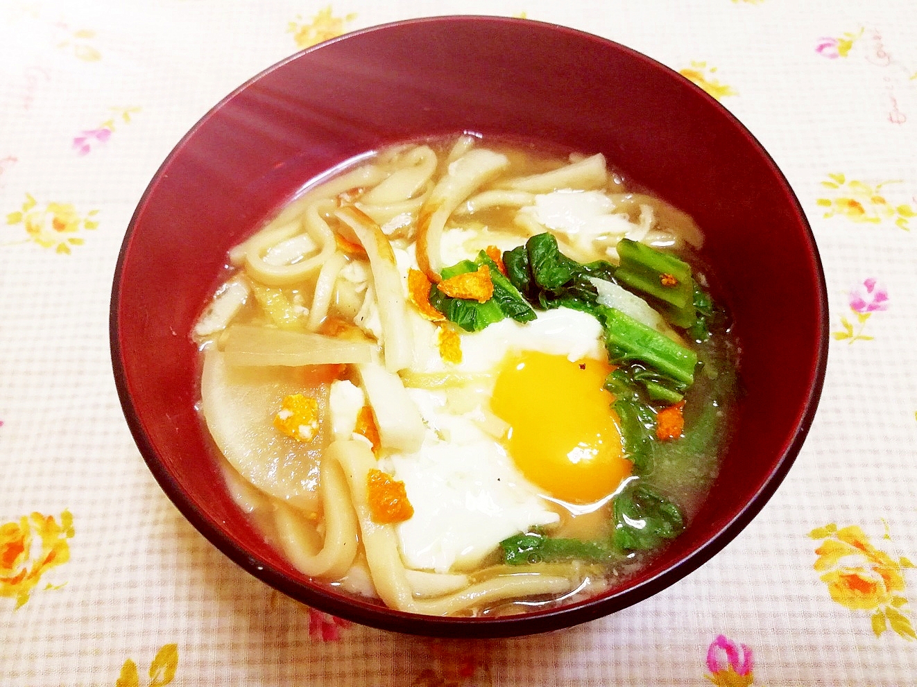 卵入り♪かつお菜と大根のうどん