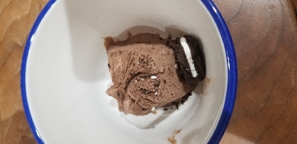 キャンプデザート♡ さっぱりヨーグルトチョコアイス