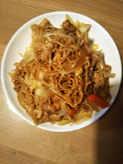 きゃべつとにんじんと玉ねぎの焼きそば