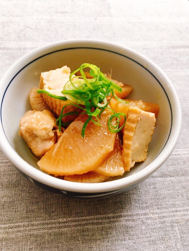 鶏むね肉で♪大根と厚揚げの煮物