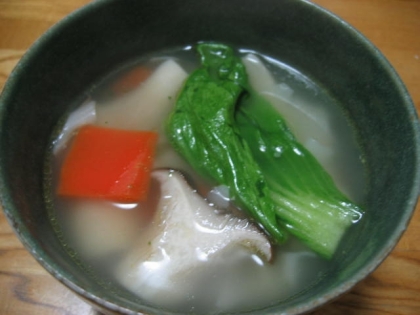 水餃子と青梗菜のスープ