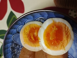 ゴマ塩ゆで卵も半熟具合がお気に入りの固さでできて大満足です～(*^-^*)昨日から涼しくて、テンションあがってます♡やっぱ秋が一番好きだわ～
