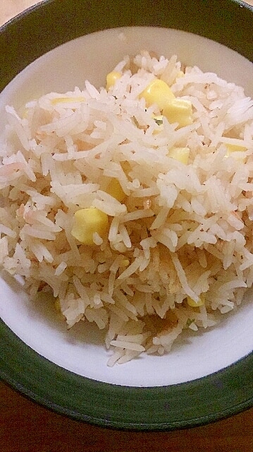 海老チャーハンの素で簡単炊飯器コーンピラフ レシピ・作り方 by