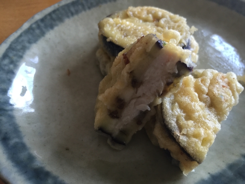 ナスの鶏挽肉はさみ揚げ