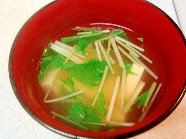 水菜と豆腐の澄まし汁