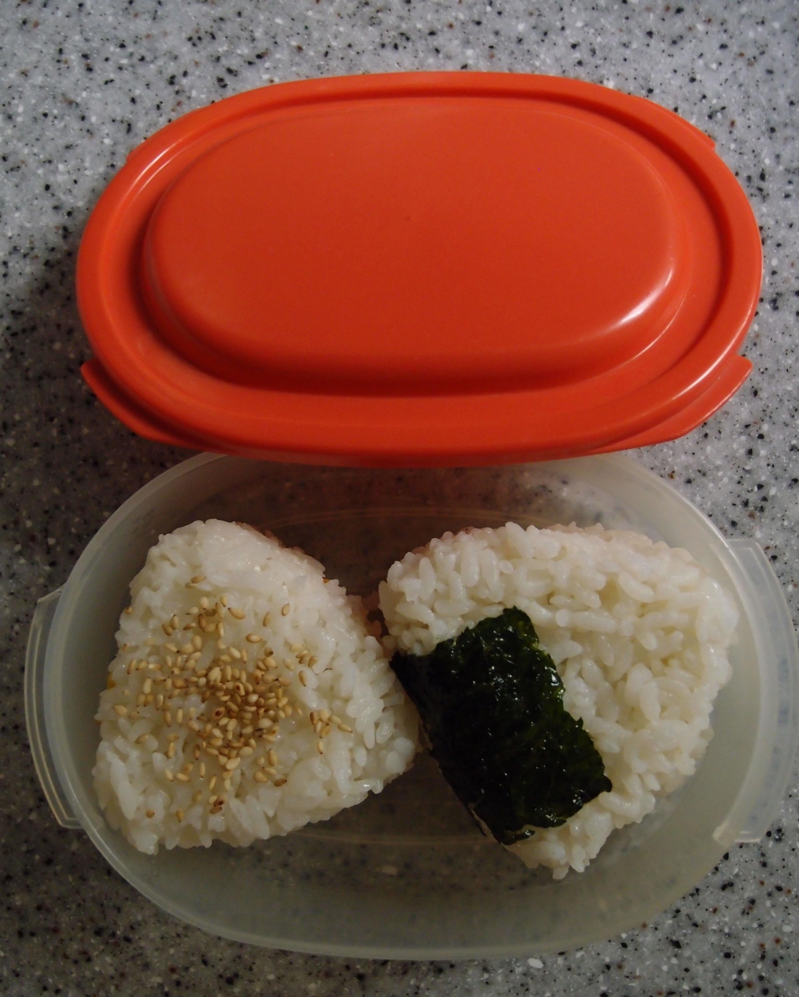 干し椎茸の焼き肉のタレ炒めのおにぎり弁当