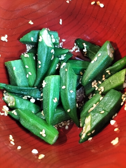 お弁当に☆  レンジで簡単 オクラの胡麻和え♪