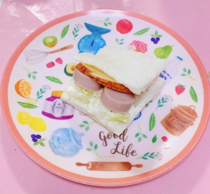 mimiちゃん♫朝ごはんに作りました‎♪ْ˖⋆パンメニューとっても美味しいですねෆˎˊ˗˭̴̵̶͈ૣ؎ ˭̴̵̶͈‎٭♡