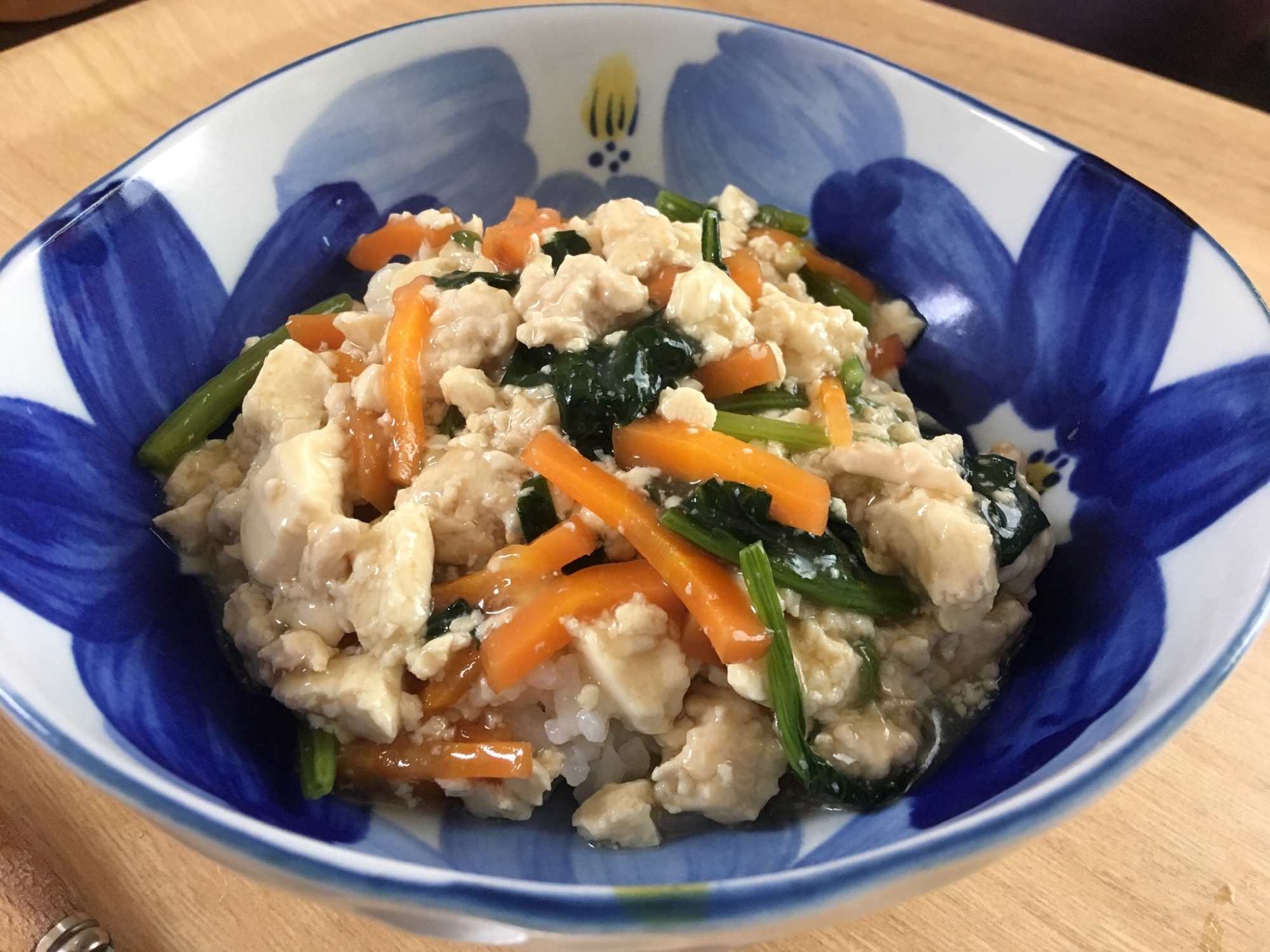 豆腐でカサ増し！ほうれん草のあんかけ丼