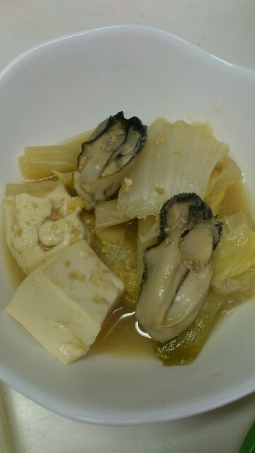牡蠣と白菜の味噌煮