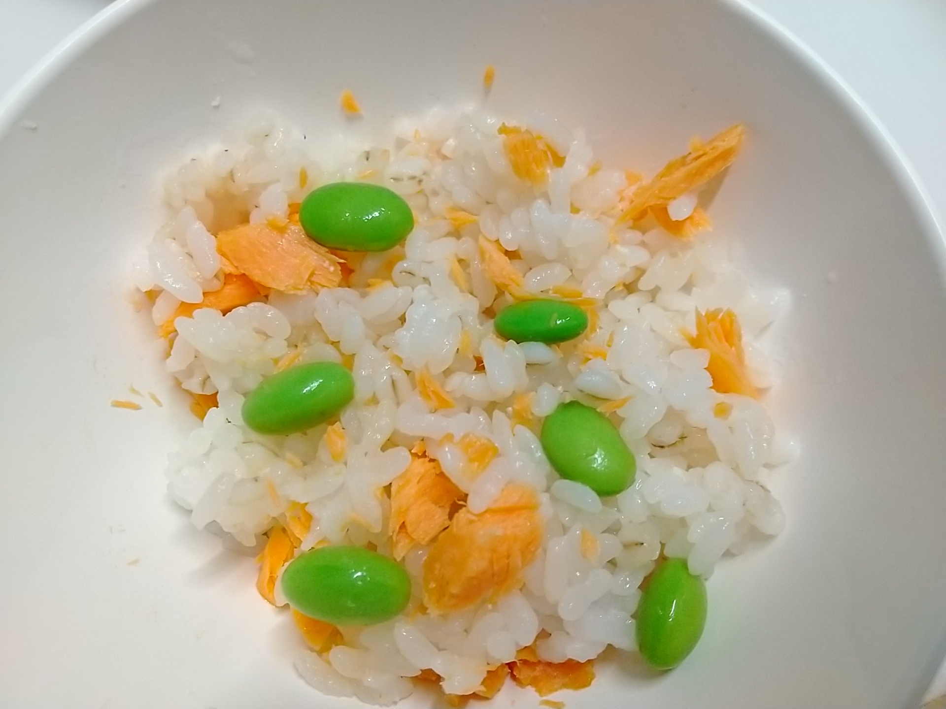 鮭と枝豆の混ぜご飯