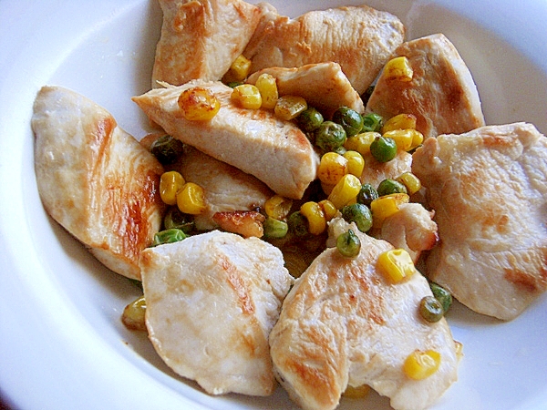 お弁当にも❤鶏むね肉の塩レモンソテー♪